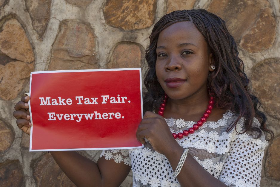 Vooral vrouwen in ontwikkelingslanden zijn de slachtoffers van de Paradise Papers en belastingontwijking