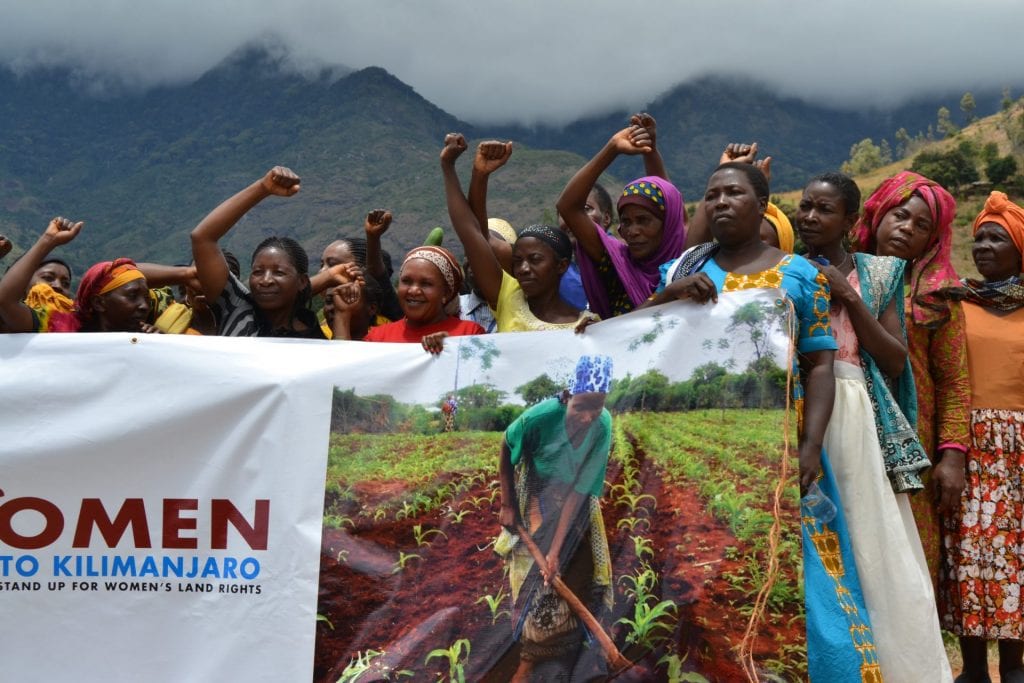 Women2Kilimanjaro: Afrikaanse boerinnen komen op voor landrechten