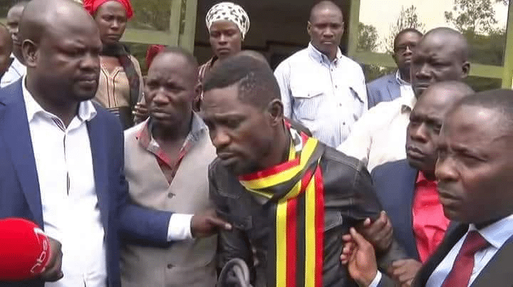 Muzikant-politicus is gearresteerd en gemarteld in Oeganda. ActionAid komt in Actie